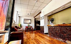Hostal María Angola